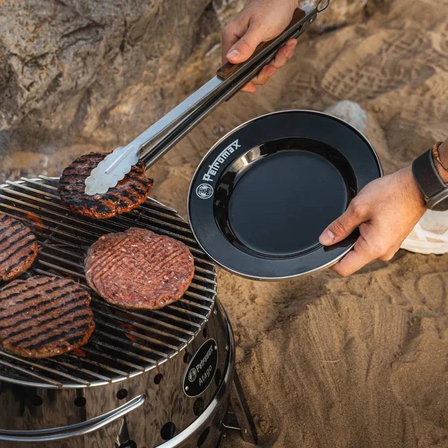 grillzange-z1-ueber-dem-grill-1000x1000_jpg.webp