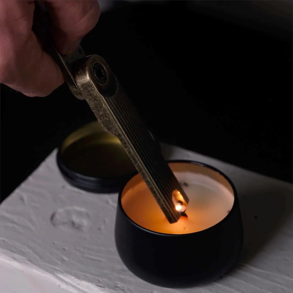 PivotArcLighter_04 Barebones.webp